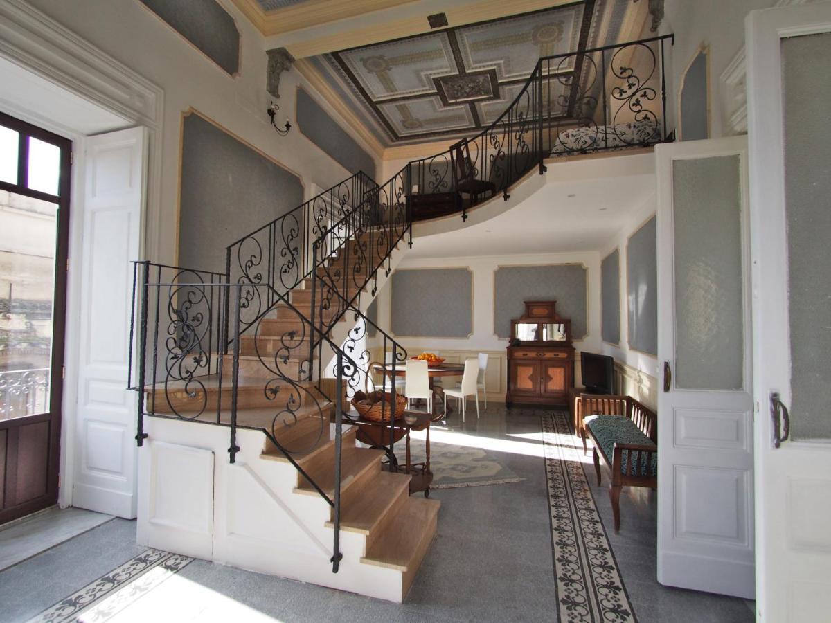 Apartmán Casa Felice Nel Centro Storico, Tra Etna E Mare Katánie Exteriér fotografie